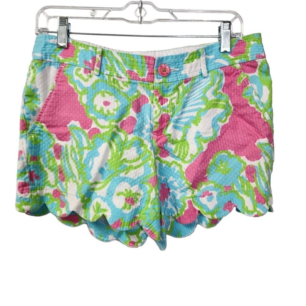Lilly Pulitzer Women's 4 The Buttercup Short A Delicacy Pink Floral‎ Scallop Hem